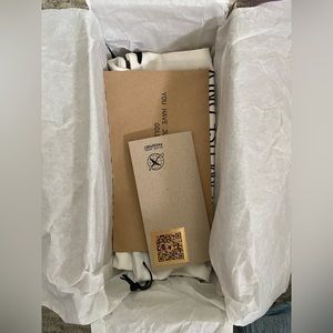 Golden Goose Authentication Box